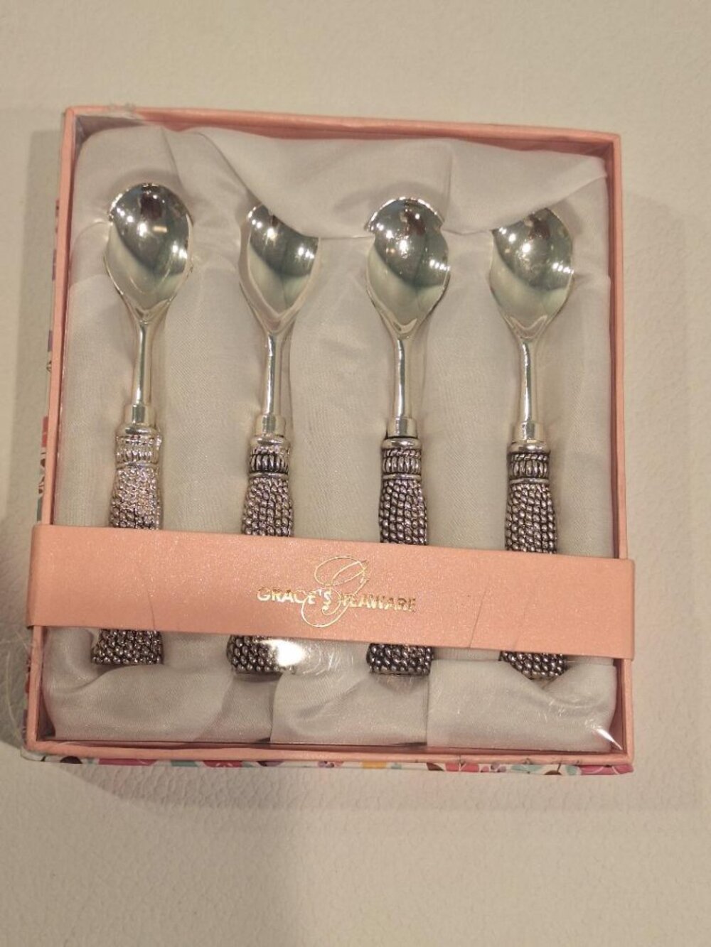 GRACE'S TEAWARE 4 SET OF SILVER PLATED SPOONS WITH INTRICATE HANDLES - BNIB